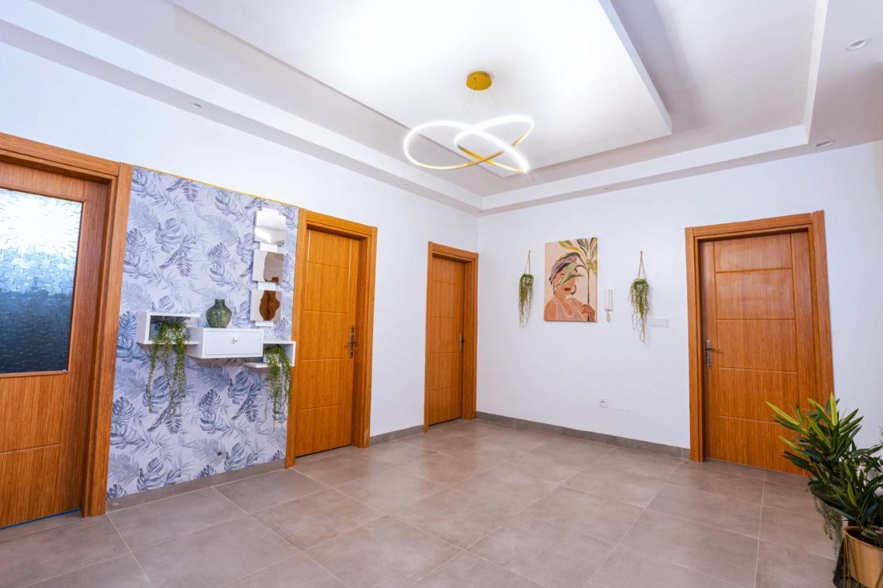 Lighthouse Signature Suites Дакар Экстерьер фото