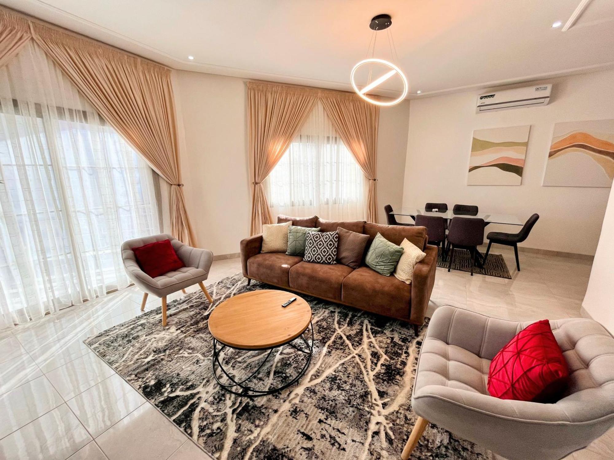 Lighthouse Signature Suites Дакар Экстерьер фото