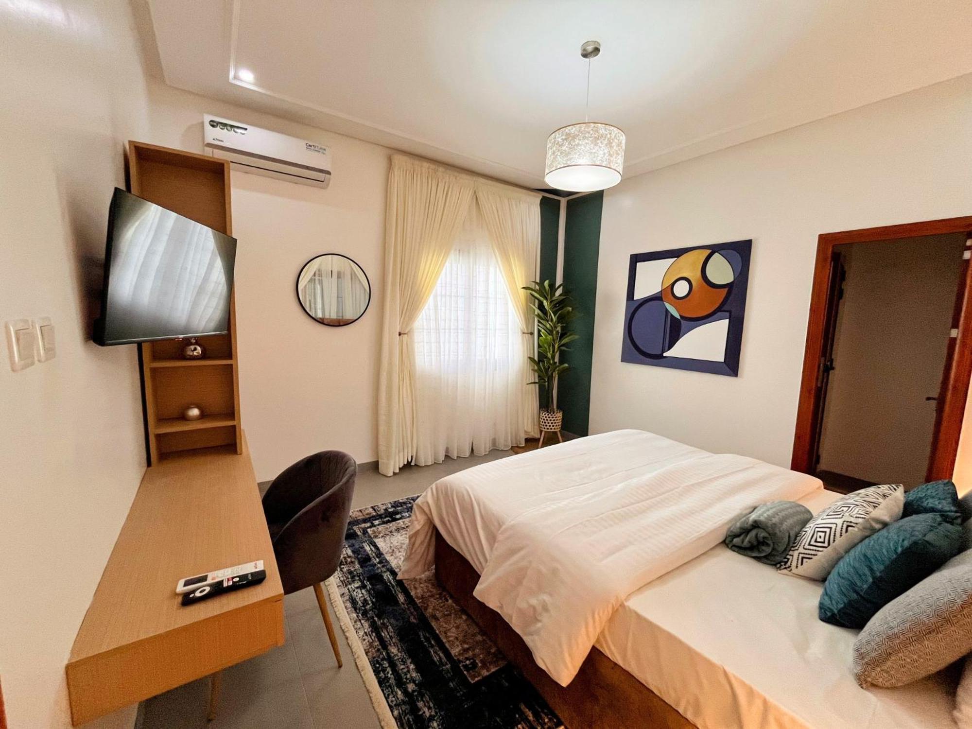 Lighthouse Signature Suites Дакар Экстерьер фото