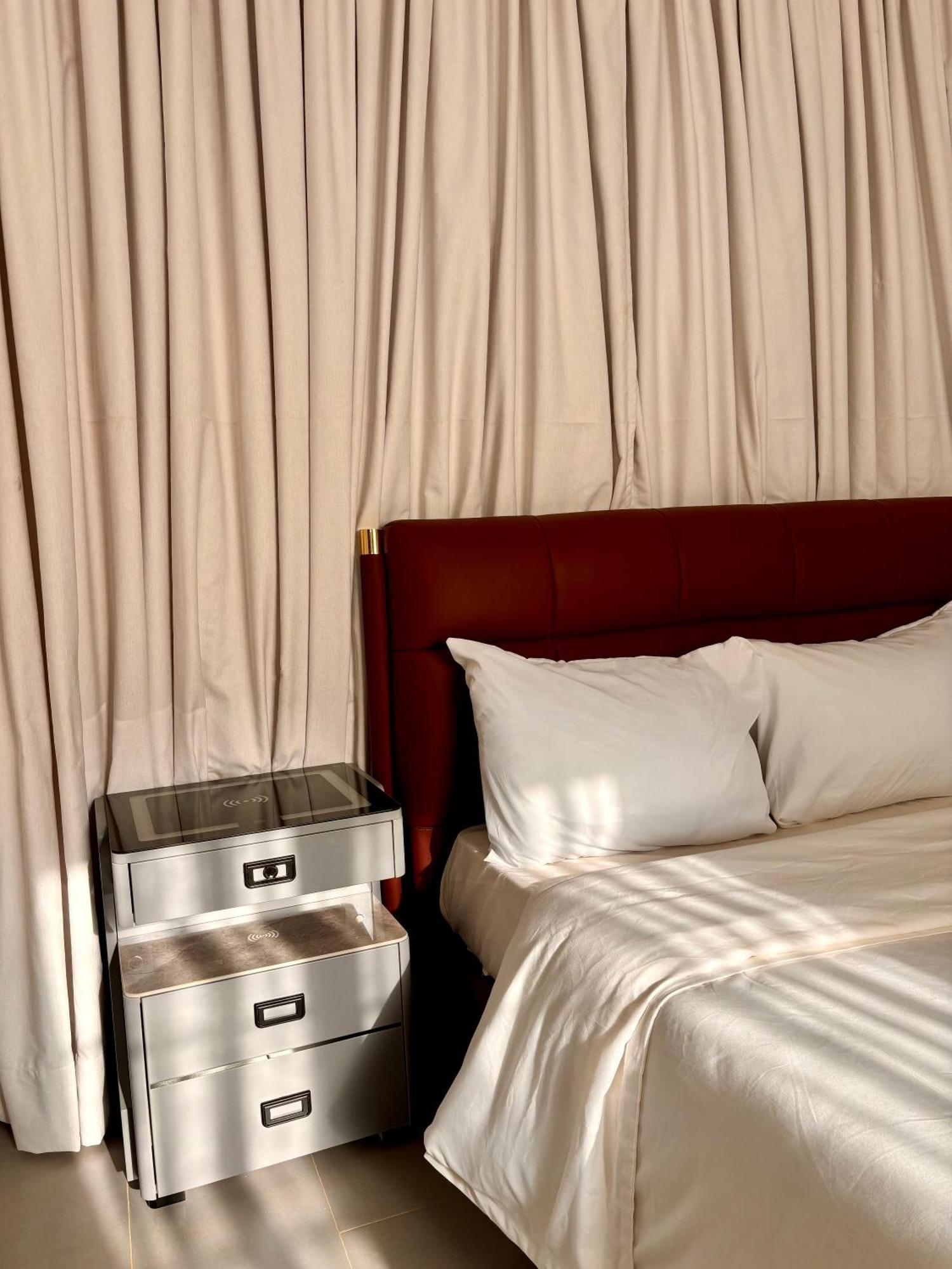 Lighthouse Signature Suites Дакар Экстерьер фото